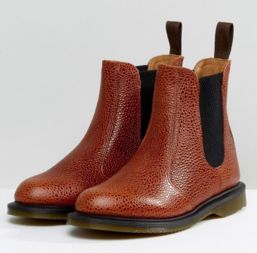 Dr. Martens 女士 Flora 切爾西短靴 2.9折清倉，40碼僅385元！6pm 優惠不容錯過